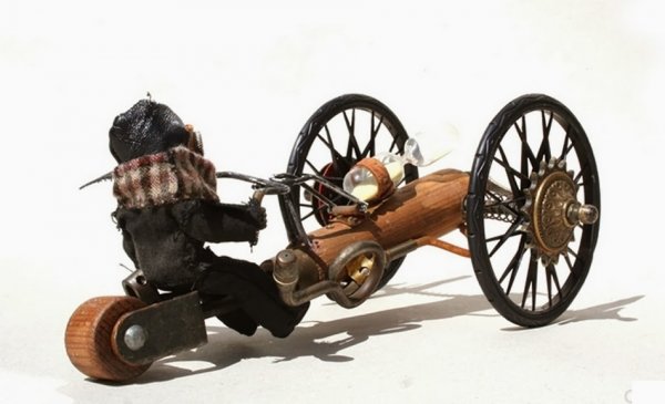 11-Neptunes-Reverse-Trike-Derek-Scholte-Recycled-Toy-Sculptures-www-designstack-co.jpg