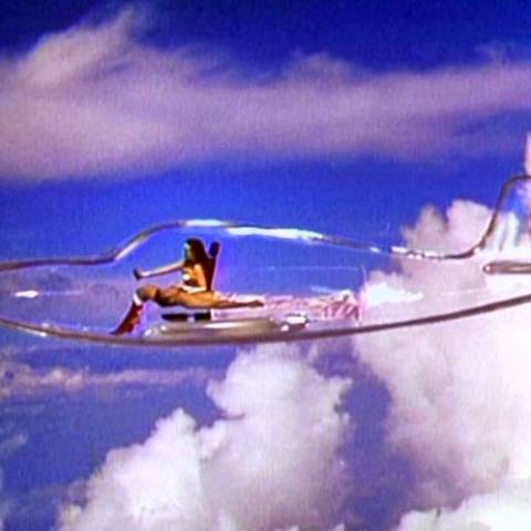 1357670-wonderwomanplane.jpg