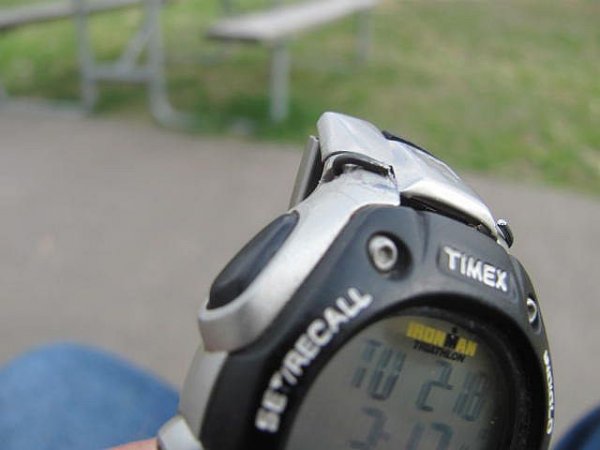 140218 001 watch repair 002.jpg