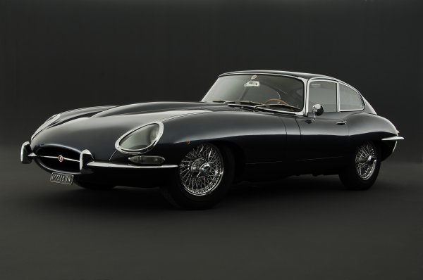 1545_jaguar_e-type.jpg