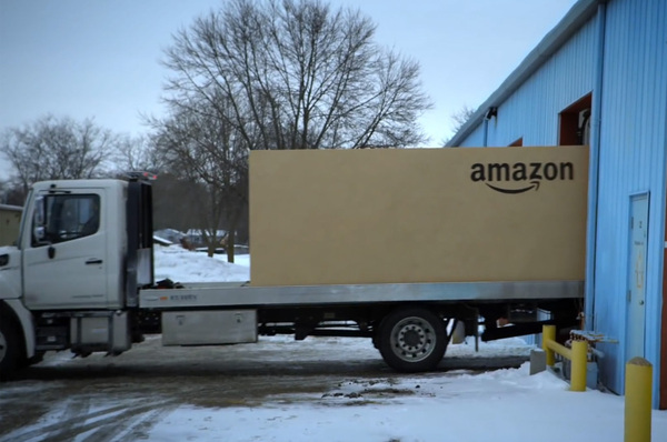 2014-nissan-versa-note-amazon-on-truck.jpg