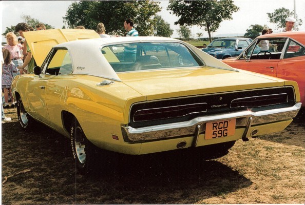 69Charger_zps50f86729.jpg