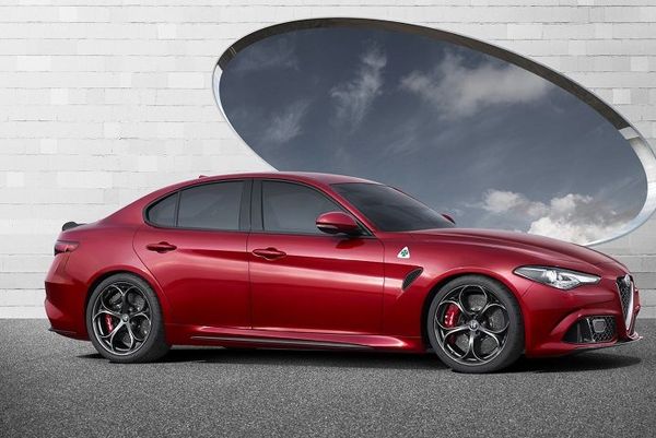 Alfa-Romeo-Giulia-9.jpg