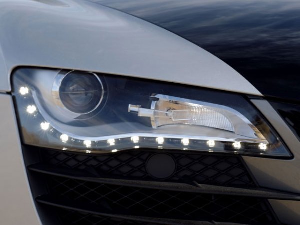 audi-r8-headlight.jpg
