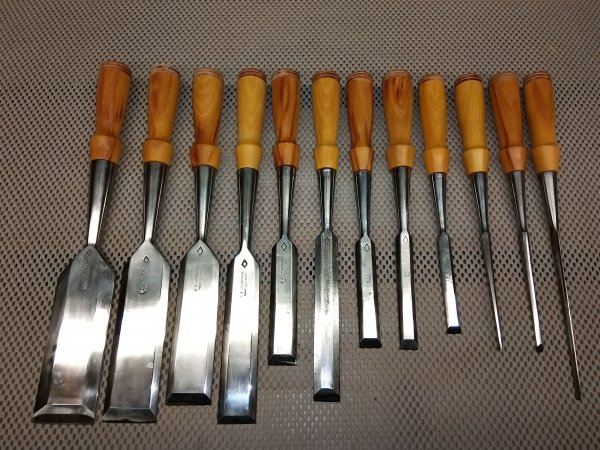Chisels.jpg