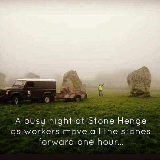 daylight saving at stone henge.jpg