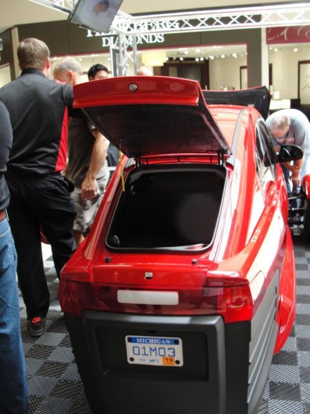 Elio 13.jpg