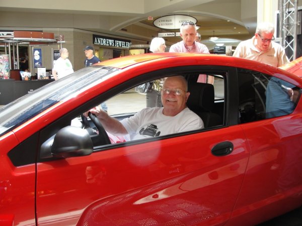 Elio 2.jpg