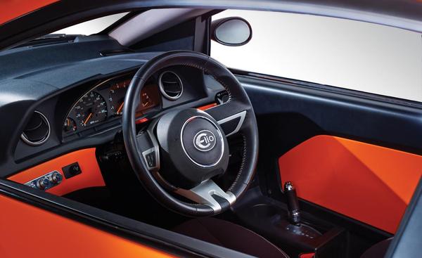 elio-motors-3-wheeled-prototype-interior-photo-582575-s-1280x782.jpg
