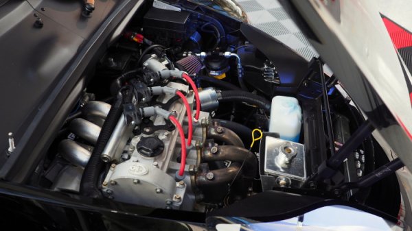 engine from left side.jpg