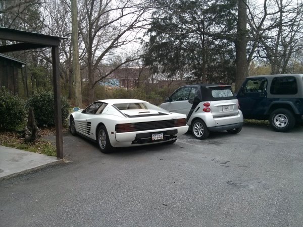 Ferrari Testarossa Back.jpg