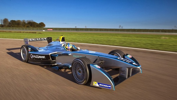 FormulaE_RaceCar_01.jpg