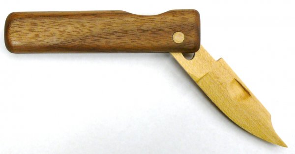 Knife.JPG