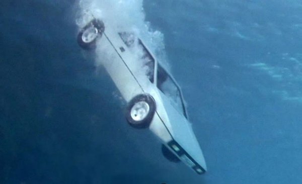 Lotus Esprit Submarine Car - Automobil Jamesa Bonda 06.jpg