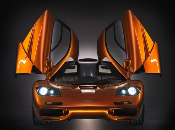 McLaren-F1-orange-front-doors-open-studio-1024x760.jpg