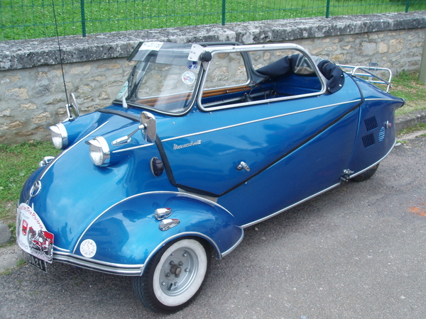 Messerschmitt_Kabinenroller_blue.jpe