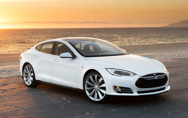 tesla-model-s-apple.jpg
