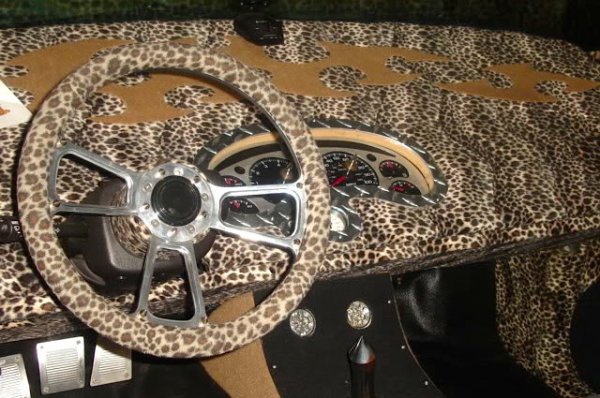 The-Hog-Ring-Auto-Upholstery-News-Chevrolet-S10-Truck-Dashboard.jpg