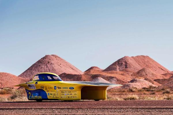 world-solar-challenge05.jpg